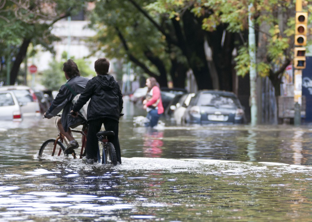 Cuando el agua arrasa, y es una marca indeleble Cuando el agua arrasa, y es una marca indeleble