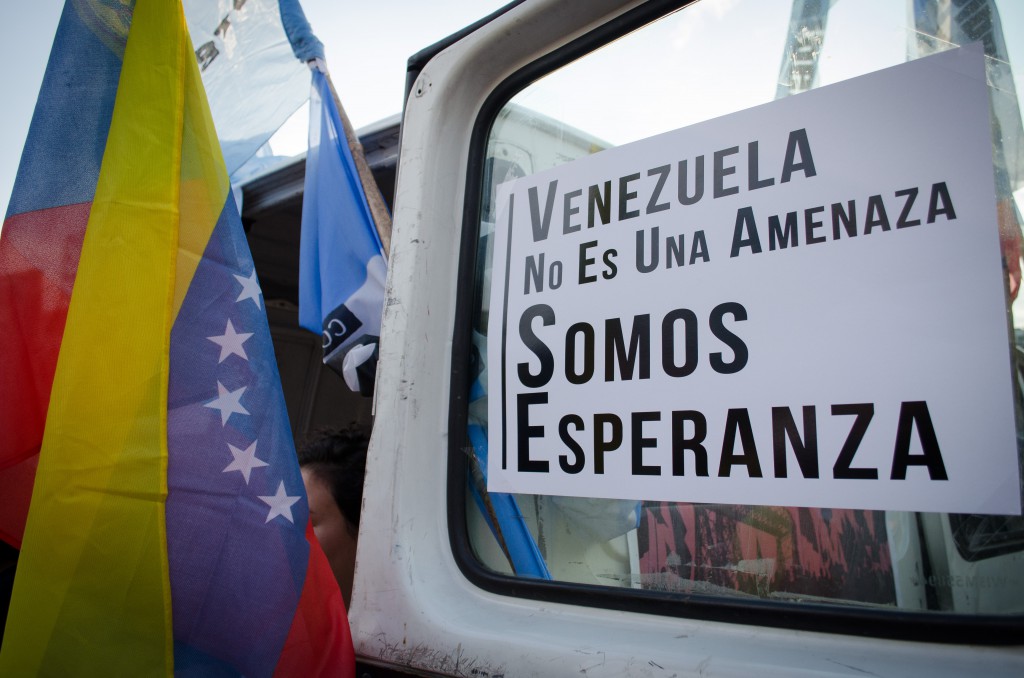 Solidaridad con Venezuela frente a la embajada de EEUU DSC_0129
