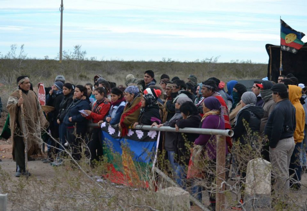 Fuego en Mascardi: Continua avanzada sobre territorio ancestral Mapuche ConfederacionMapuche-17