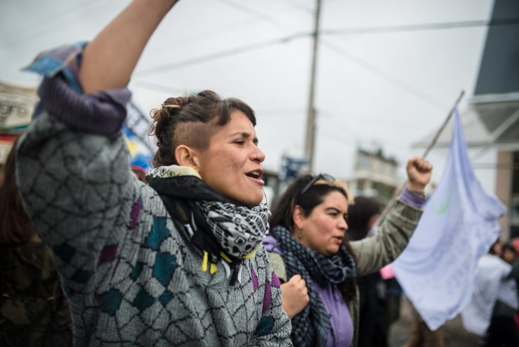 #8M. ¿De qué lado de la vereda? AC_20170308_0438