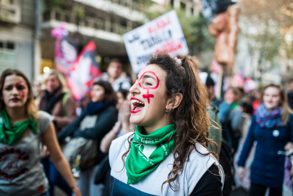 Feminismos y neoliberalismo: debates necesarios AC_20170603_0093