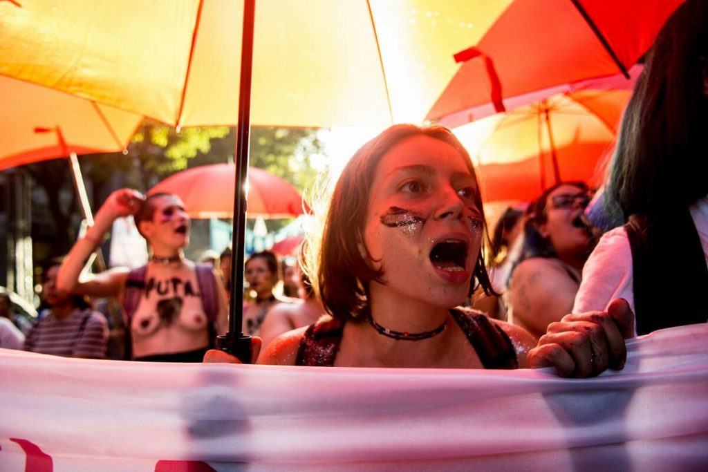 photo5006054292574021663