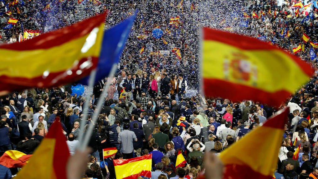 “Voten más claro”: la jugada que intenta el ‘jaque mate’ restaurador de monarquía y bipartidismo en España espana_1_edit_0