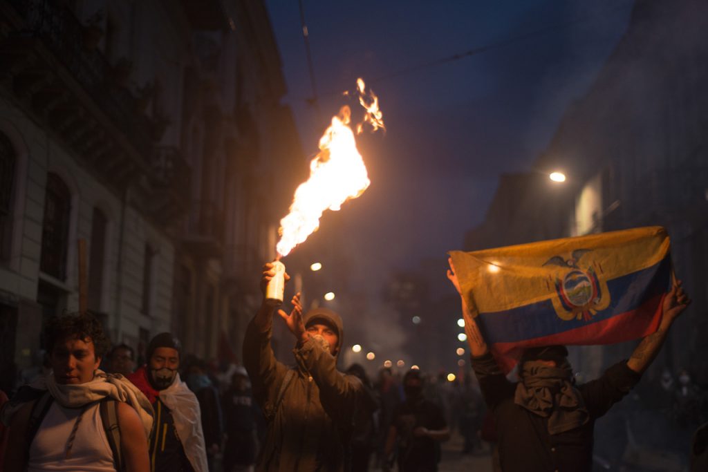 Todos a luchar contra el paquetazo neoliberal de Lenín Moreno ECUADOR: PROTESTS AGAINST ECONOMIC MEASURES AND AGREEMENTS WITH THE IMF