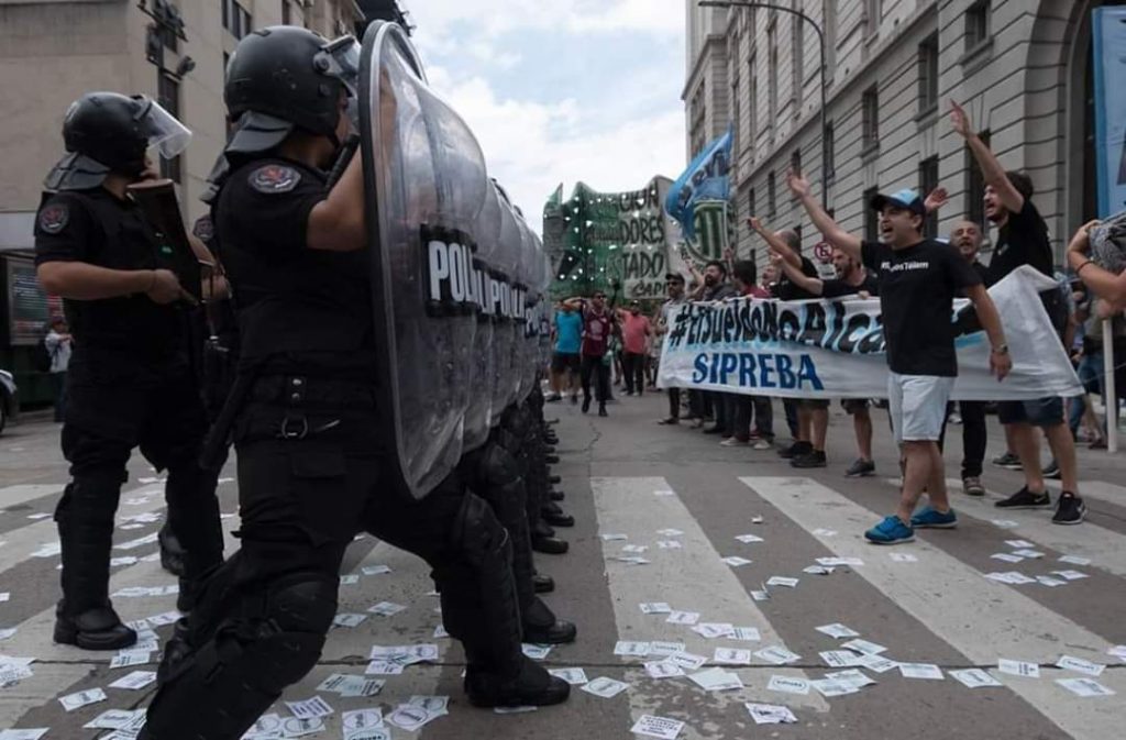 #MacriChau: La pesada herencia en los medios de Comunicación FB_IMG_1575660745656