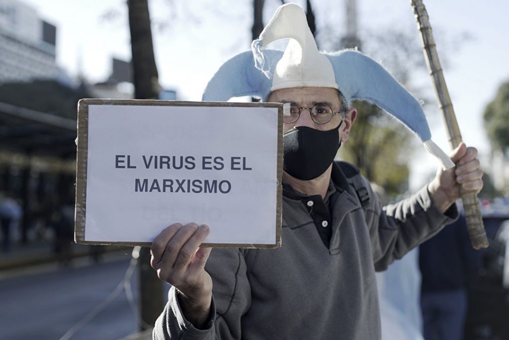 La libertad como capricho: Jurassic Park, Susana Giménez y el Populismo Virus_Marxismo