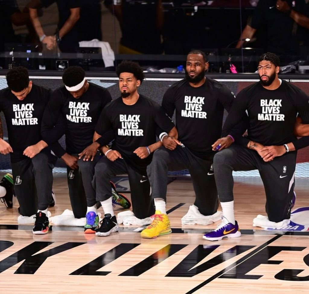 El deporte profesional norteamericano: entre la pandemia, el negocio y la cultura política Nota Marcha deporte norteamericano