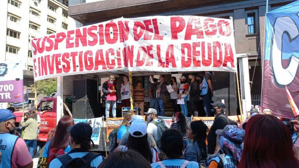 photo5109578509239560552