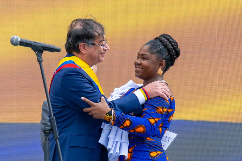 Gustavo Petro: “Este es el gobierno de la vida, de la Paz, y así será recordado” PETRO_FRANCIA
