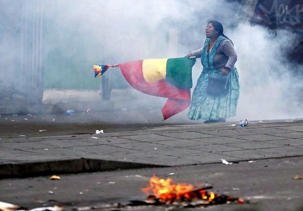 A tres años del golpe en Bolivia: pedidos de justicia e intentos desestabilizadores mujer-bolivia-1068x745