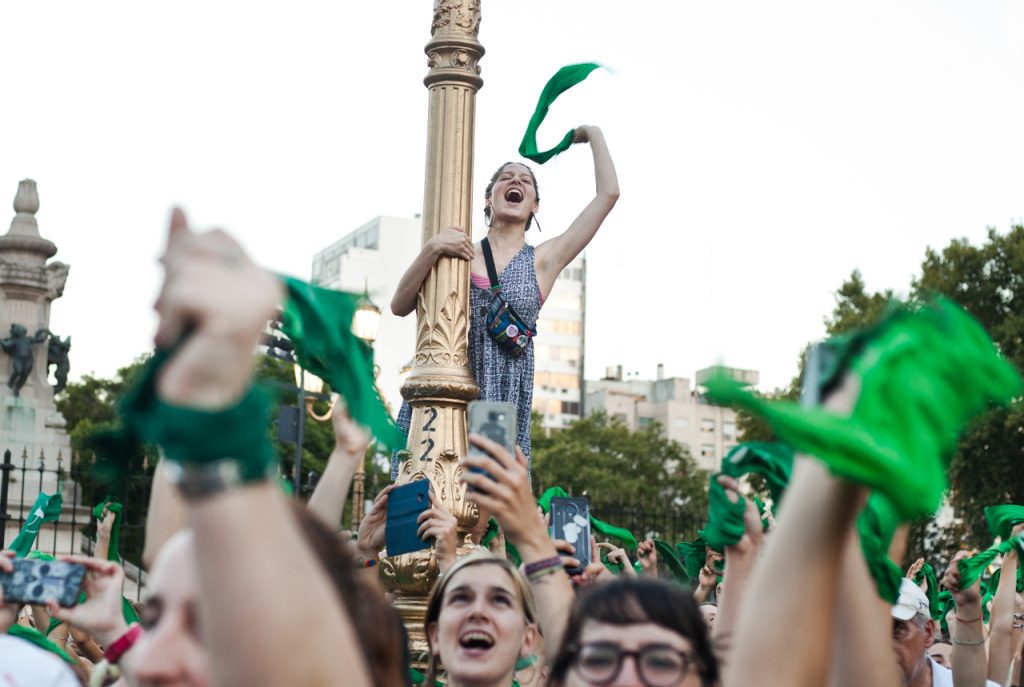 8M en Argentina: un pacto feminista contra un gobierno asesino 19F pañuelazo_-6
