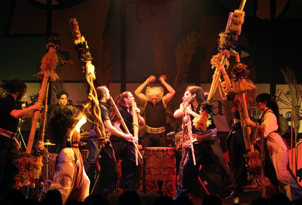 20 AÑOS DE LA ORQUESTA DE INSTRUMENTOS AUTÓCTONOS Y NUEVAS TECNOLOGÍAS Universidad Tres de Febrero