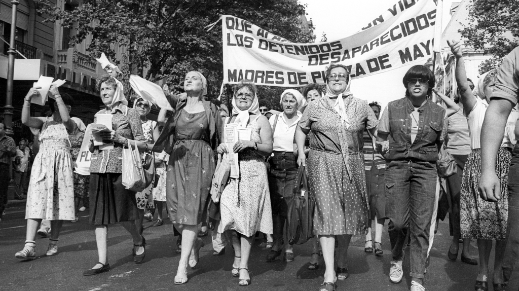 16 diciembre 1982 Marcha del Pueblo por la Democracia y la Reconstrucción Nacional (21)Archivo Hasenberg-Quaretti- Credit Archivo Hasenberg-Quaretti