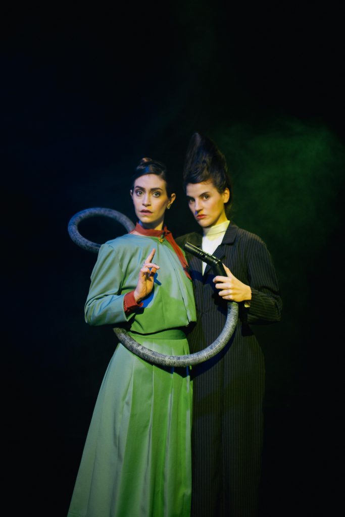 La Bicha, un paseo a un mundo (no tan) distópico La Bicha_2