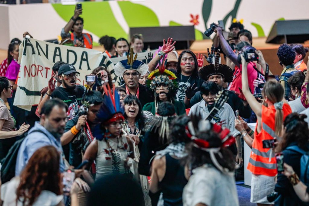 5 claves que dejó la COP30: lo que pasó adentro, afuera y lo que realmente estuvo en disputa photo_4974447885944556437_y